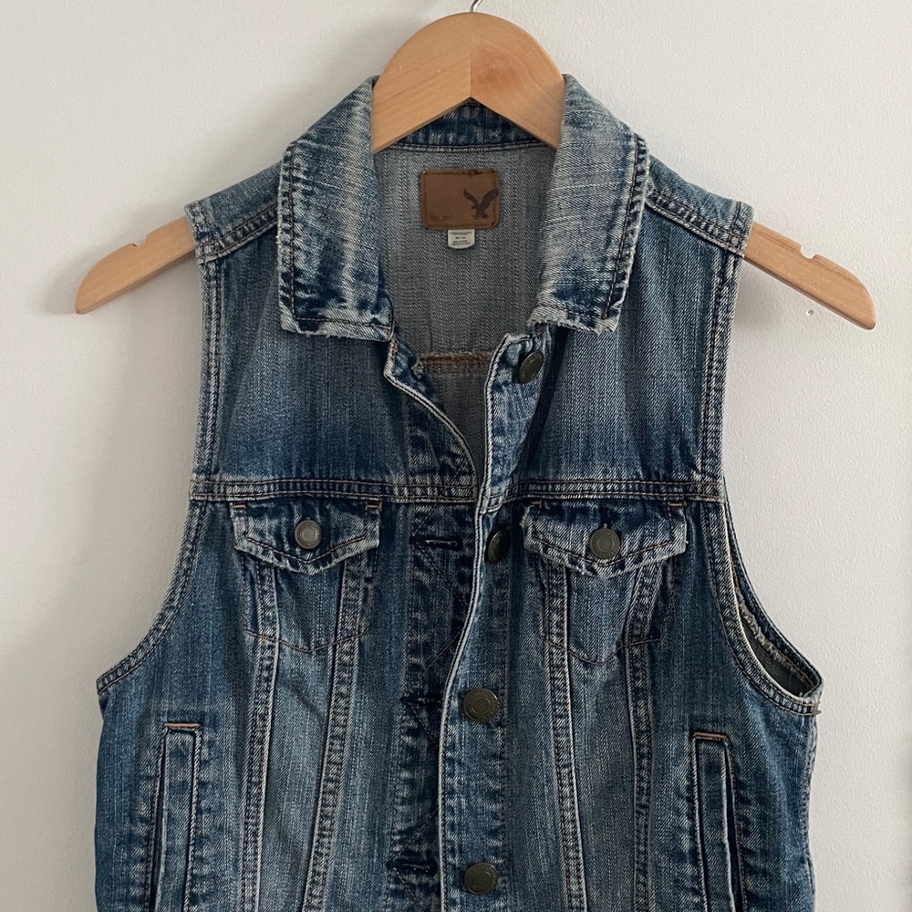 American Eagle Outfitters Light Blue Denim Vest